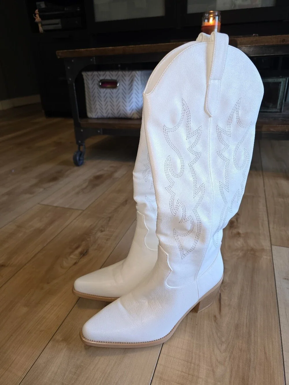 Amazon White Knee High Size 7 cowboy boots - Worn Once